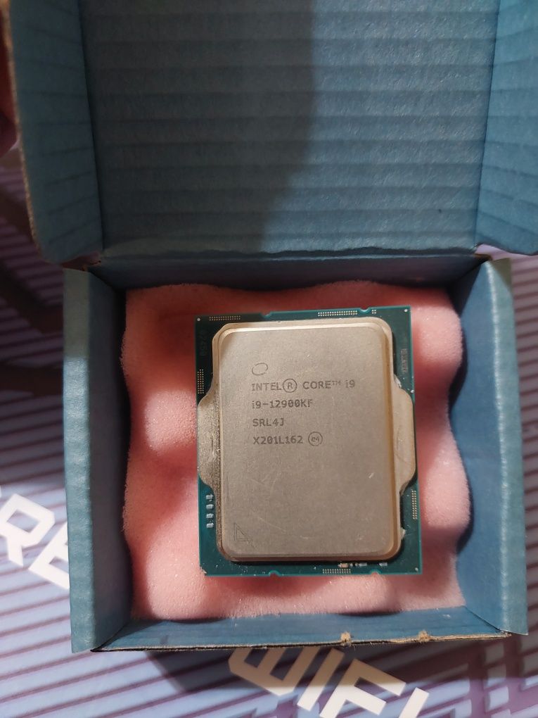 процесор intel core i9-12900K , i9-12900KF , LGA1700 , 16-ядрен