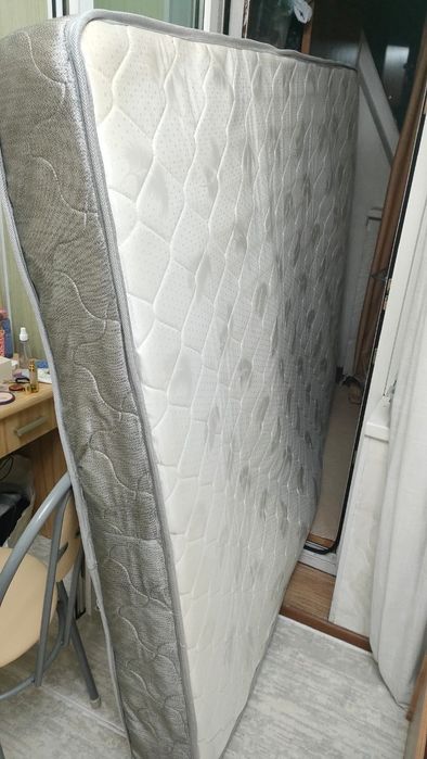 Матрац отдам даром