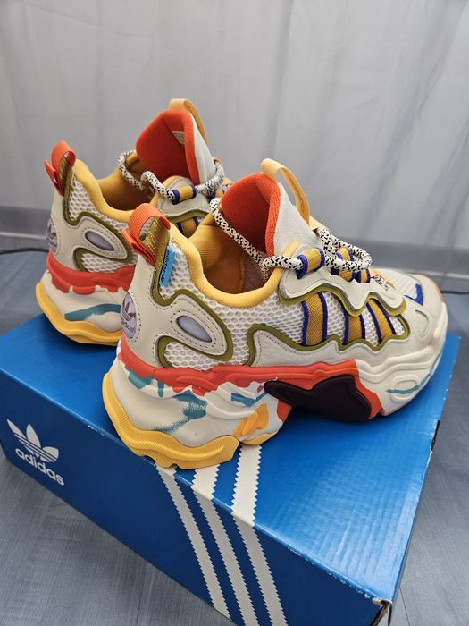 Adidas OZTHEMIS W 38.5 номер