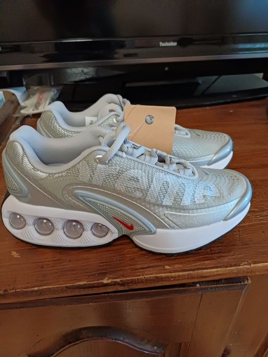 Обувки  Nike Dn or