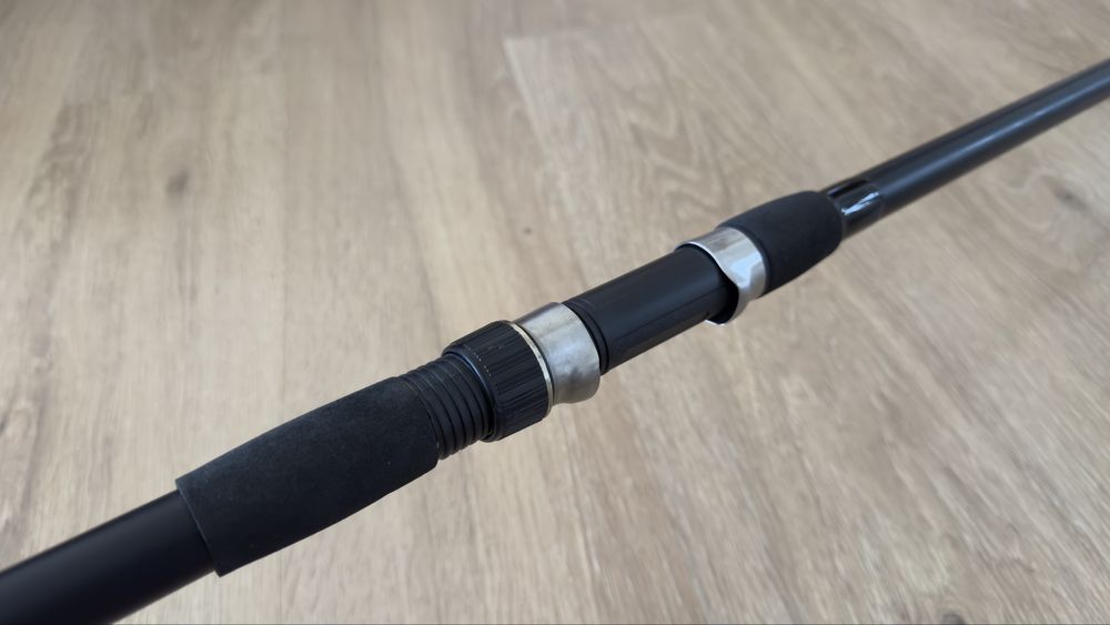 Vand 2 lansete + 2 mulinete crap 3,6 m, 2 buc