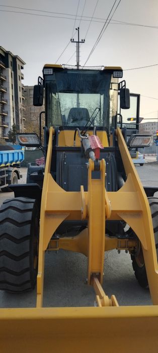 Пагрузчик 1.5 куб новий масла