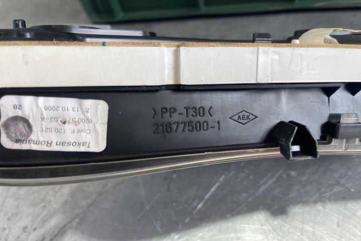 Ceasuri bord 216775001 / 21677500-1 Dacia Logan prima generatie