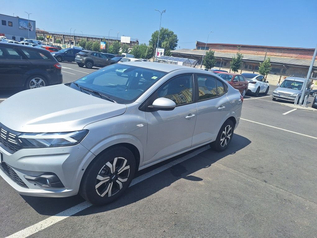 Vând Dacia logan 3