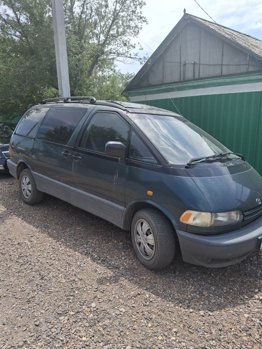 Продам Toyota Previa
