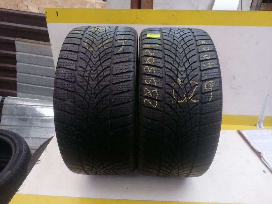 285/30/21 2* Dunlop iarna 100w dot 1716.  6,04mm