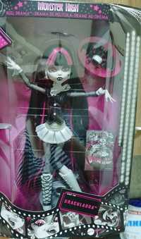 Кукла Дракулаура Monster High Reel Drama Black & White