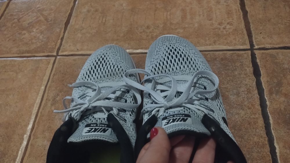 Найк маратонки тип чорап