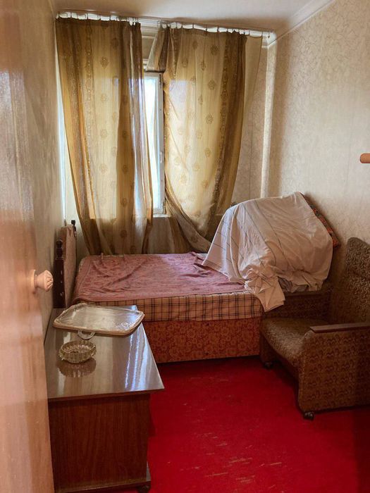 ЮА  3. 4/3/4. Рядом Мегапланет, метро