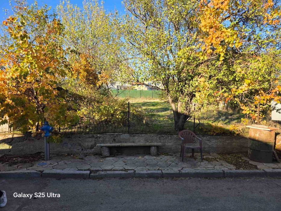 Продавам УПИ с.Подгумер