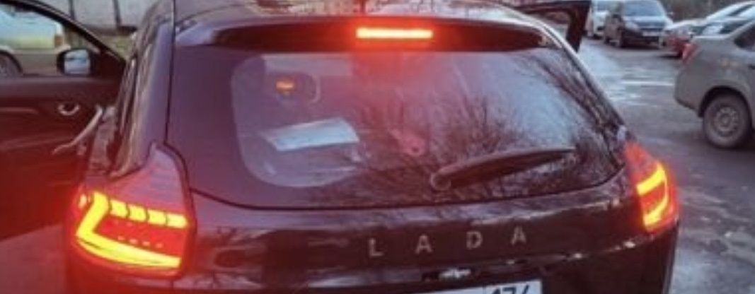 Тюнинг Lada X-ray. Bi-Led фара и стоп сигнал. В стиле Ауди.