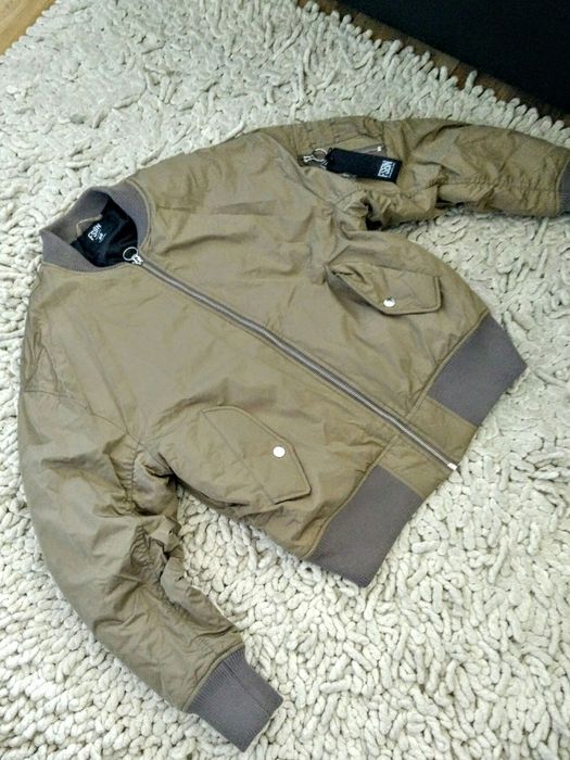 Geaca Bomber Noua Marimea S si pantaloni