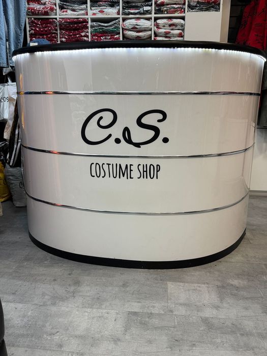 Продам ресепшен .