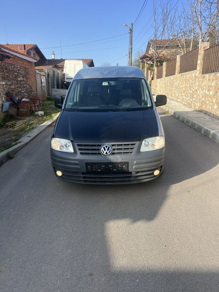 Продавам vw caddy на части 2,0 ecofuel