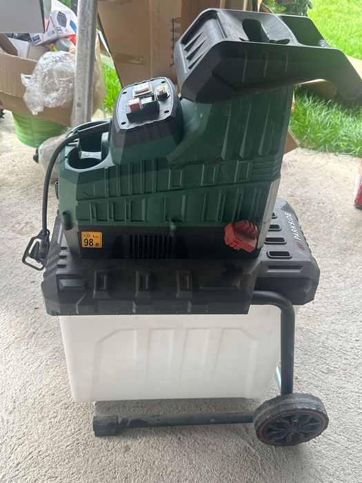 градински шредер дробилка за клони 2800 W