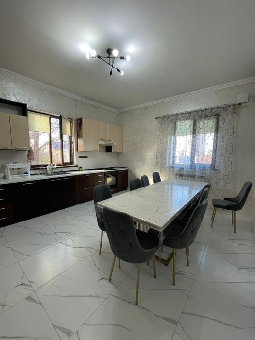 продается просторный дом