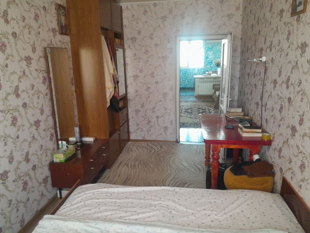 Сдаётся квартира 3х комнотная возле эко базара