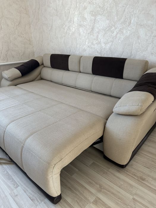 Срочно! Продам хороший диван с креслом