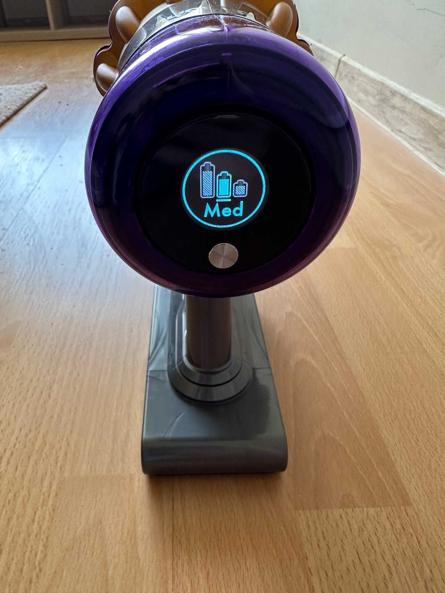 Вертикална прахосмукачка Dyson V15 Detect Absolute, LCD дисплей,660 W