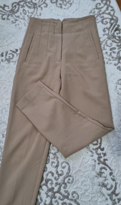Клинове и панталон ZARA, H&M, Bershka