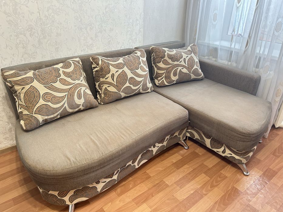 Продам Диван фирмы Сказка