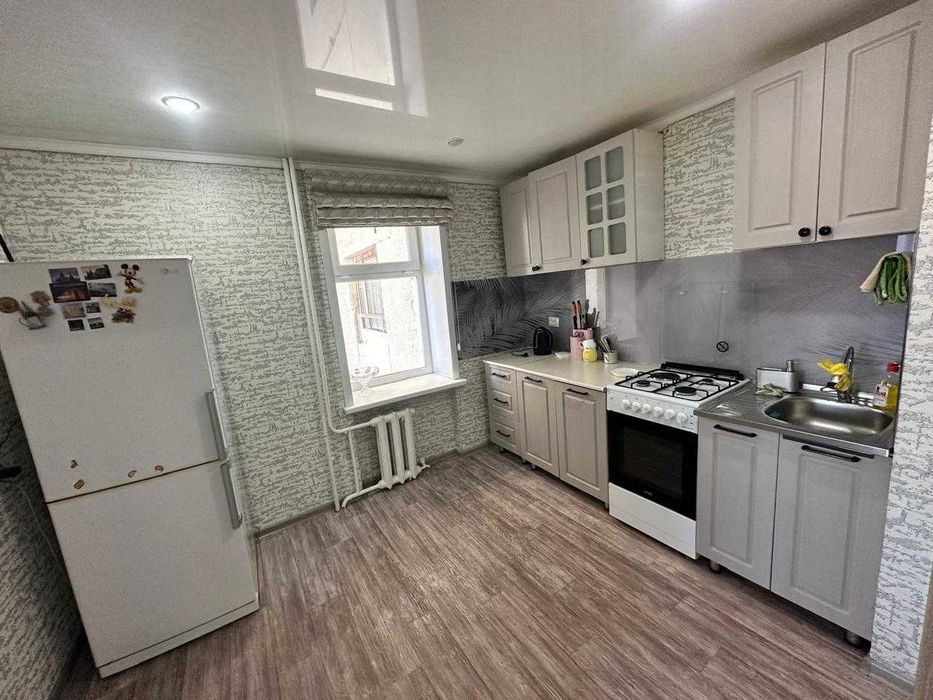 Продается 2 комн квартира в районе рынка