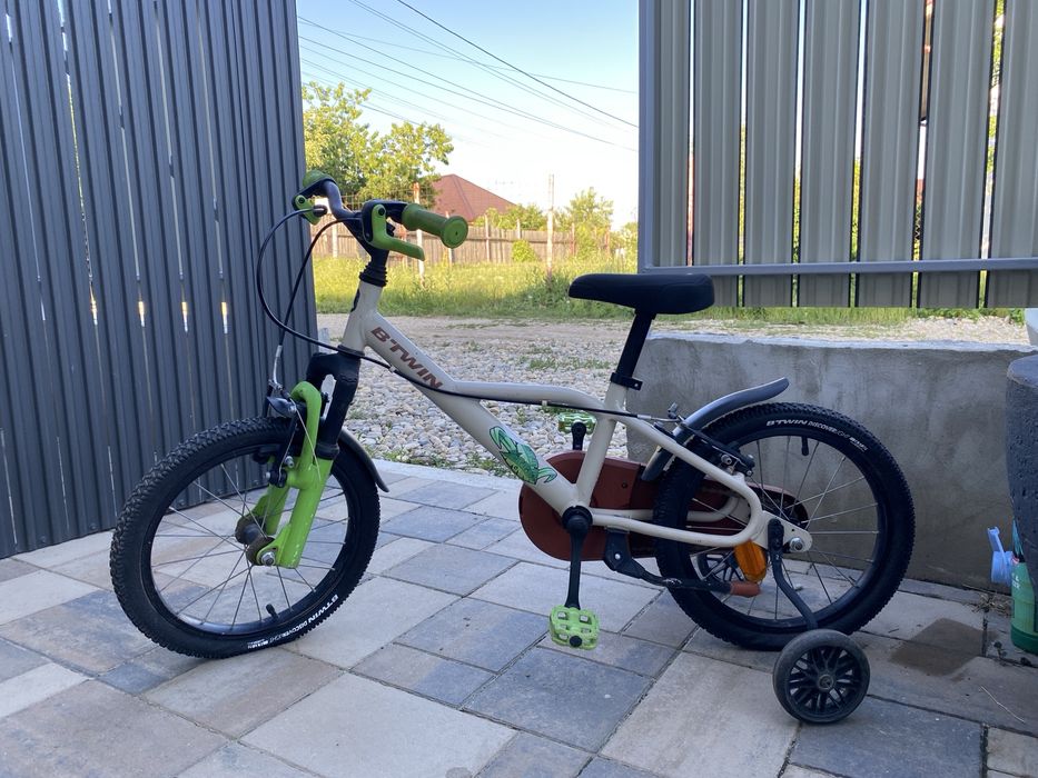 Bicicleta copii cu roți ajutătoare