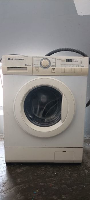 Продам стиральную машину LG