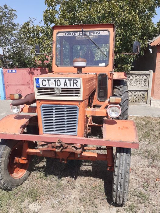 TRACTOR Universal U650
