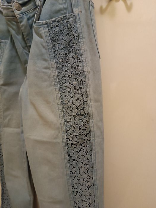 Дънков костюм с ажур и пайети