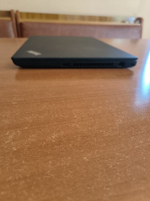 Leptop Lenovo T 490