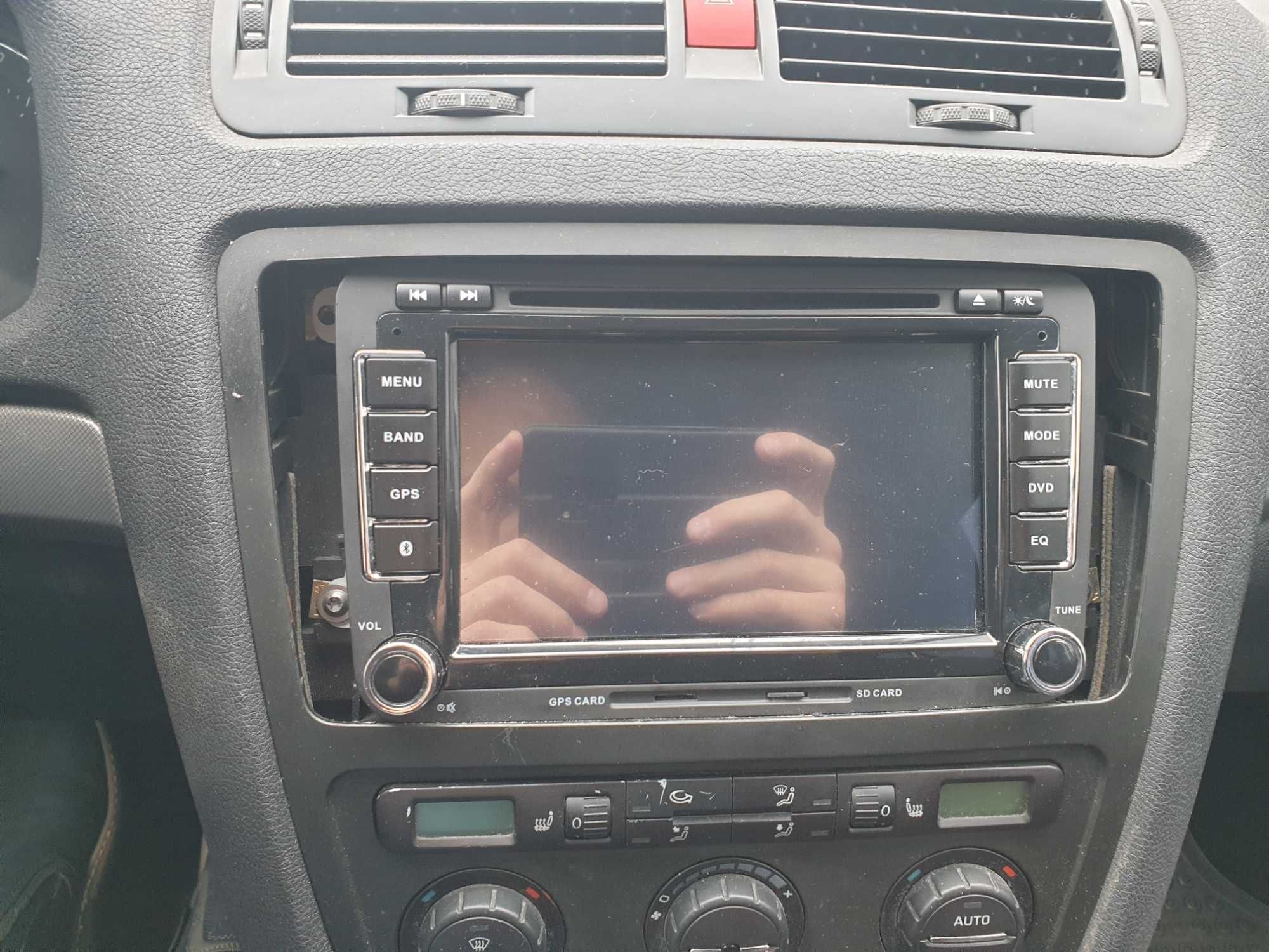 Auto Multimedia pentru Vokslwagen VW dvd gps Nou