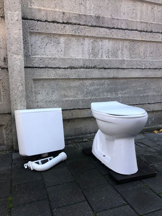 Vand obiecte sanitare (vas wc si lavoar )