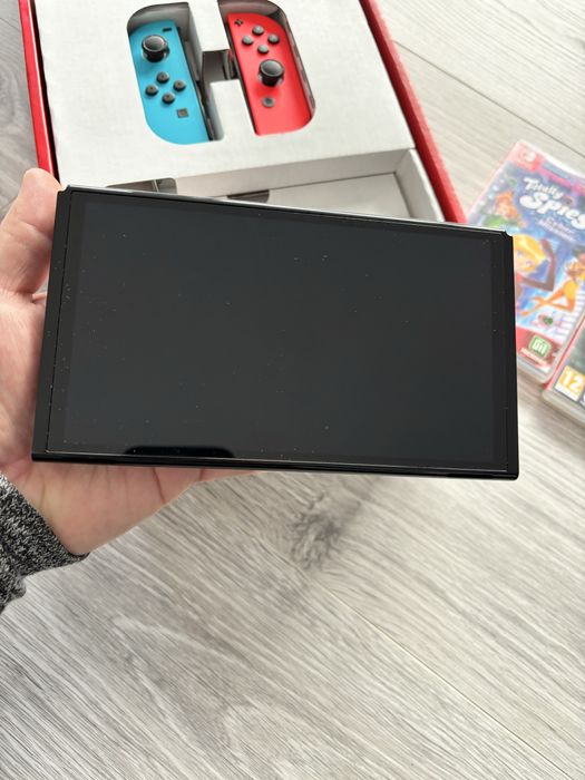 Nintendo Switch OLED MODEL