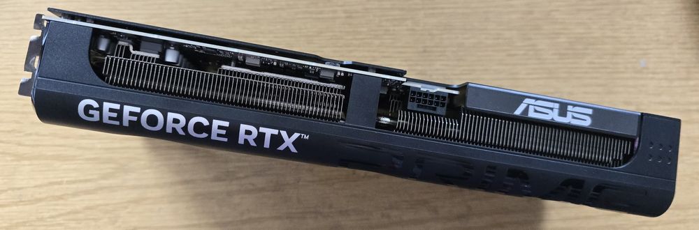 Видео карта Asus Prime RTX 5070, 12GB GDDR7 Nvidia, като нова