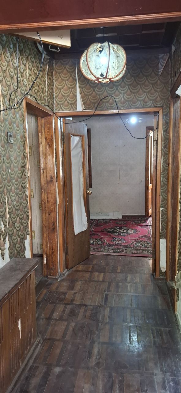 Продаю квартиру Яшнабадский р-он Авиасозлар-Слонима. 1-ком 1-этаж 40м2