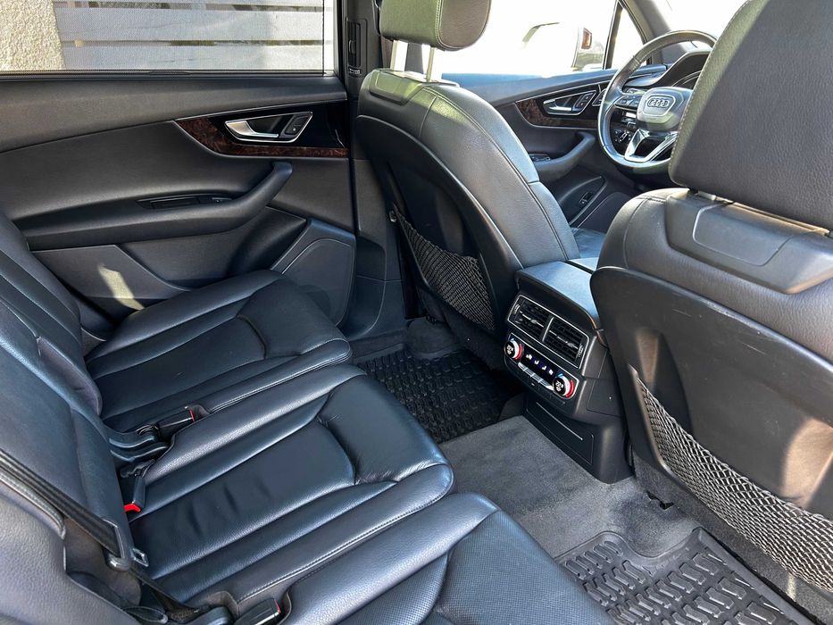 audi q7 benzina 2017 gri 239500km pret BLACK FRIDAY 19.000 euro