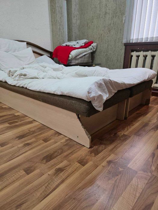 кровать б\у отдам даром