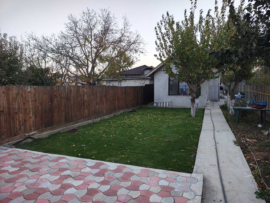 Proprietar vand casa individuala la curte - 5 camere Jilava