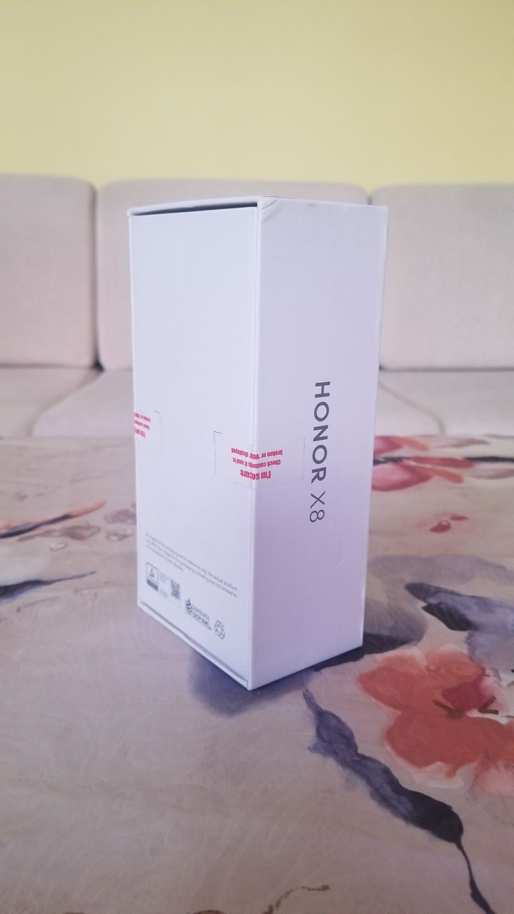 Телефон Honor X8 Dual SIM