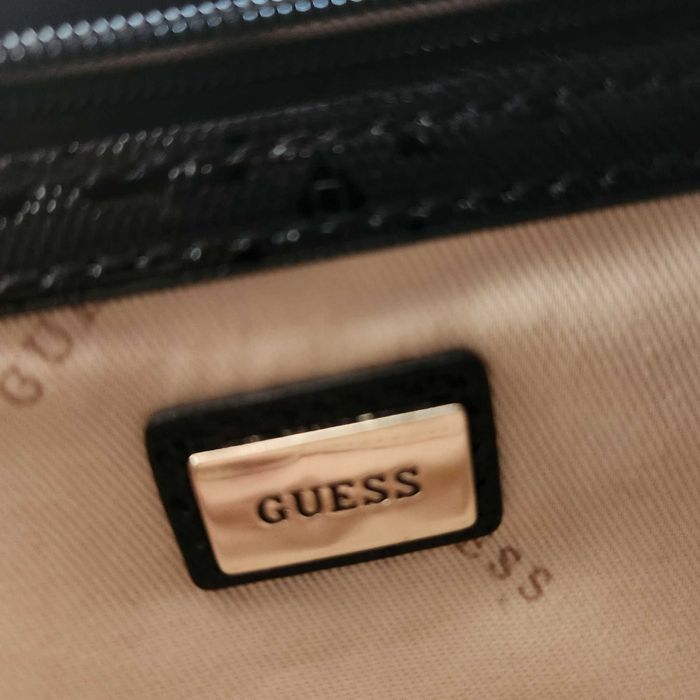 Дамска елегантна чанта guess черна оригинал