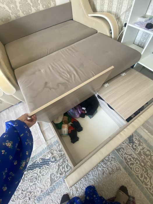 Срочно продам диван!