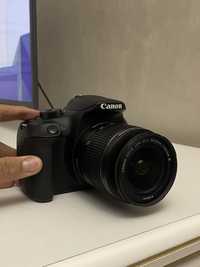 Новый Фотоаппарат Canon eos 1300D и обьектив Canon 50mm