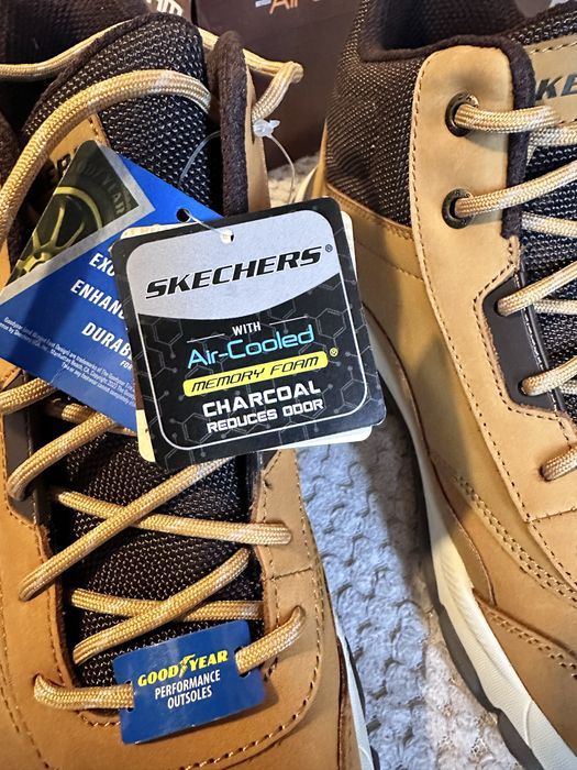 Ghete piele Skechers