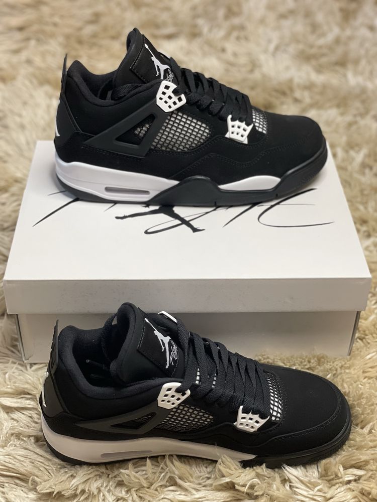 Air Jordan 4 Retro White Thunder Black/Yellow/Red