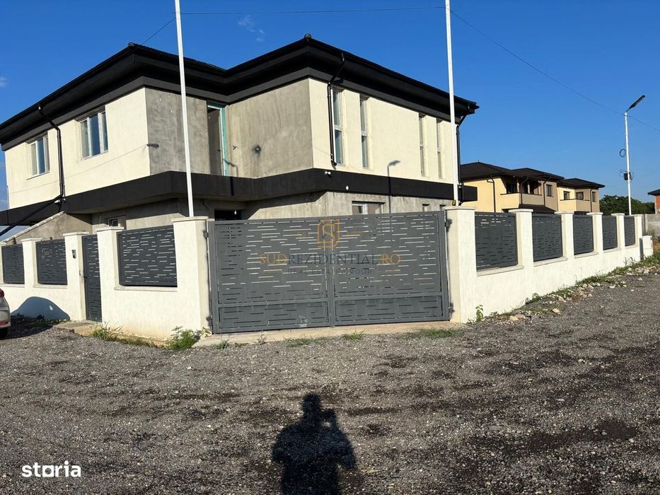 Vila duplex cu 5 camere, finisaje moderne, P+1+Pod - Comuna Berceni