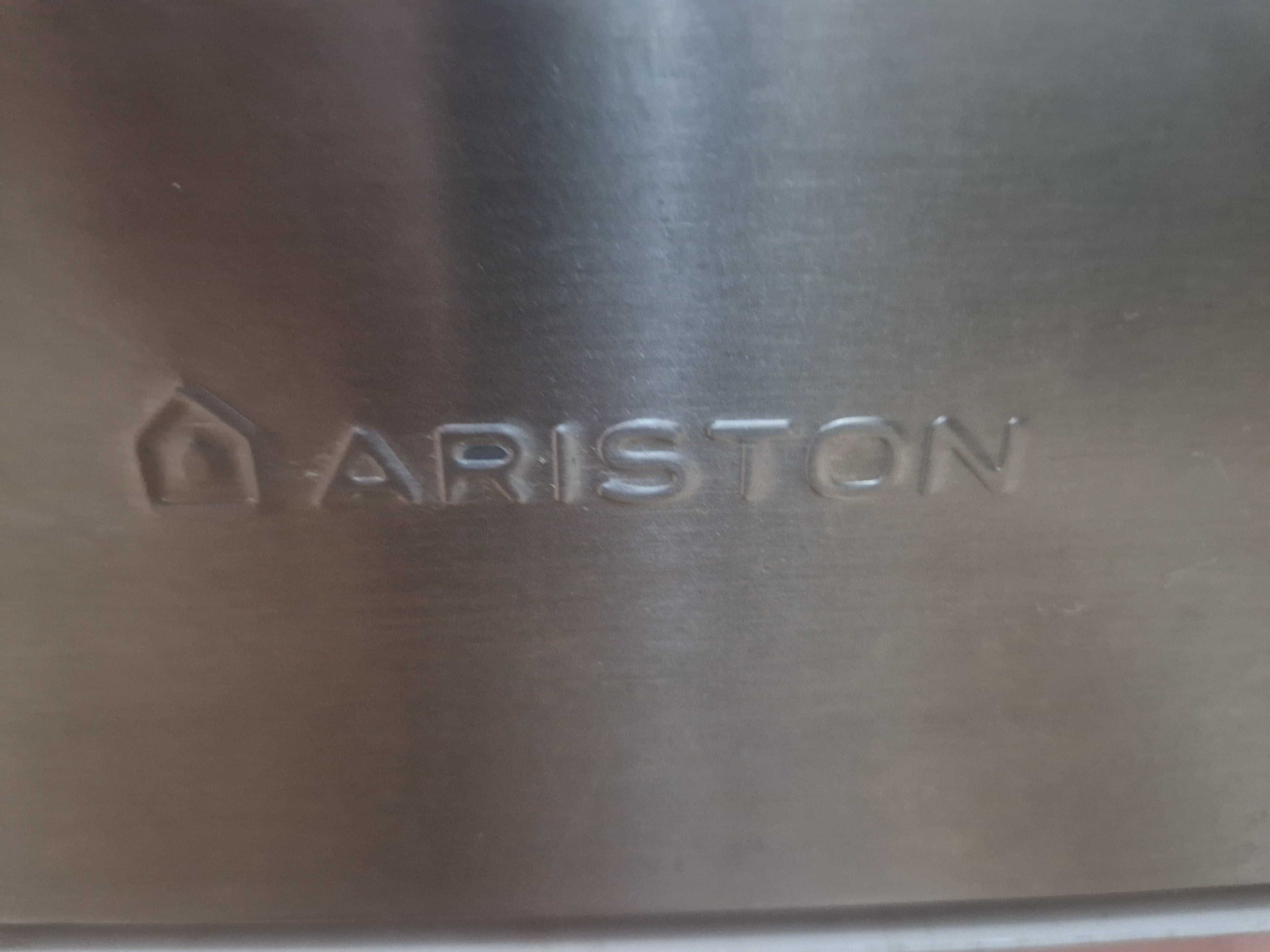 Духовой шкаф Ariston