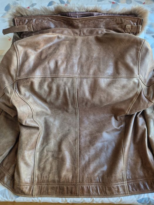 Мъжко кожено яке телешка кожа , XL , сваляща се яка от естествен косъ