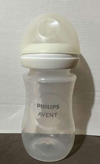 Philips Avent - стъклено и пластмасово шише