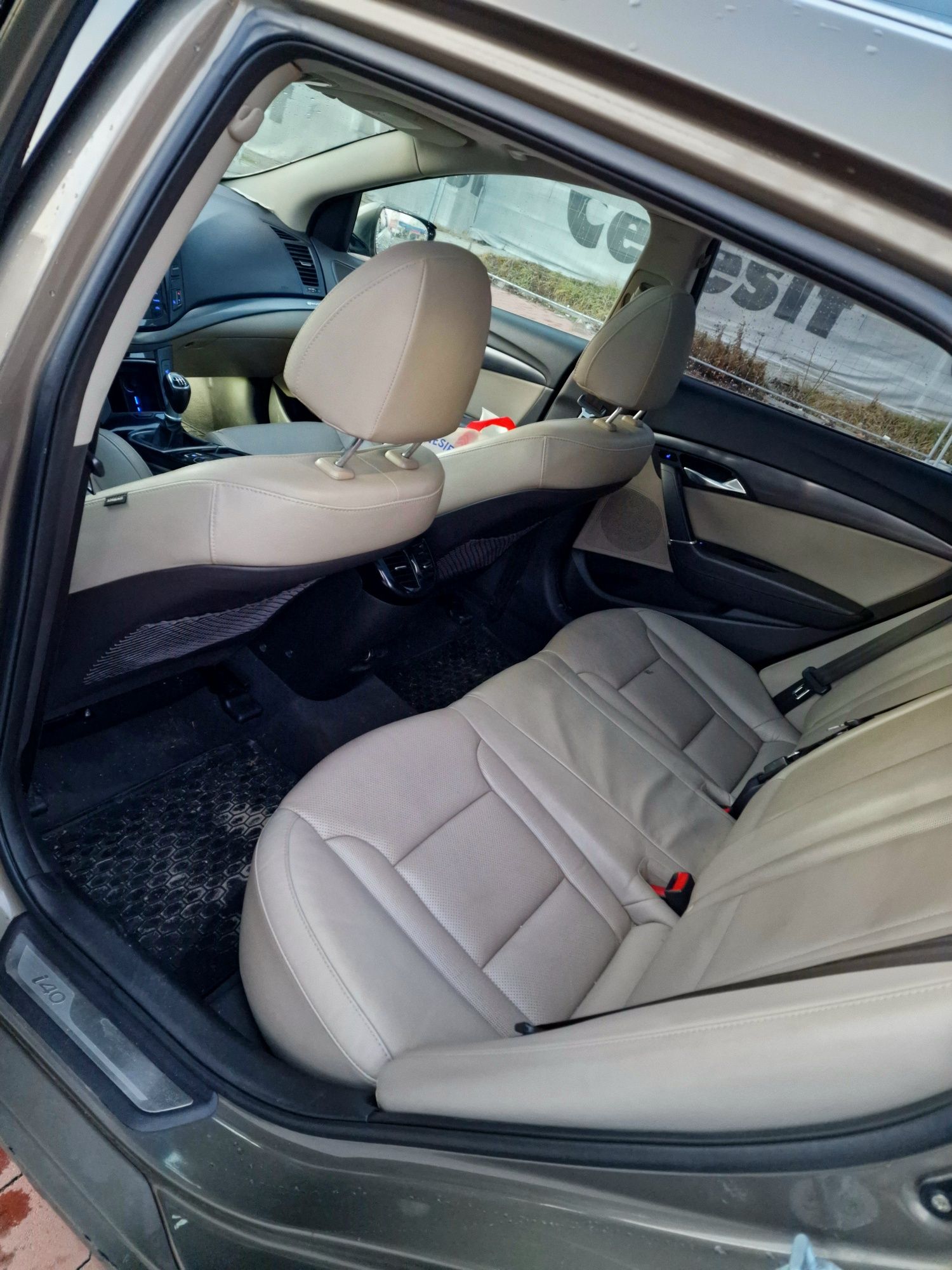 Vand Hyundai i40 2.0